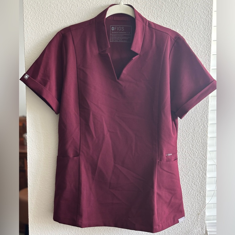 FIGS Inala Slim Scrub Top Size Small Burgundy